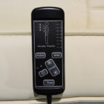 ΠΟΛΥΘΡΟΝΑ RELAX ΜΕ ΜΗΧΑΝΙΣΜΟ MASSAGE ROCCA LH10.0026.02 PU ΕΚΡΟΥ 80x96x97 εκ. - Image 5