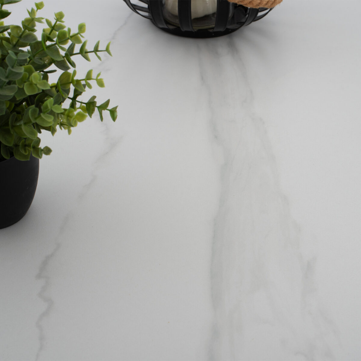 ΤΡΑΠΕΖΙ ΤΡΑΠΕΖΑΡΙΑΣ ΣΤΡΟΓΓΥΛΟ SYNTEC LH10.9309.02 SINTERED STONE ΛΕΥΚΟ ΜΕΤΑΛ.ΠΟΔΙΑ Φ115x75Y εκ. - Image 4