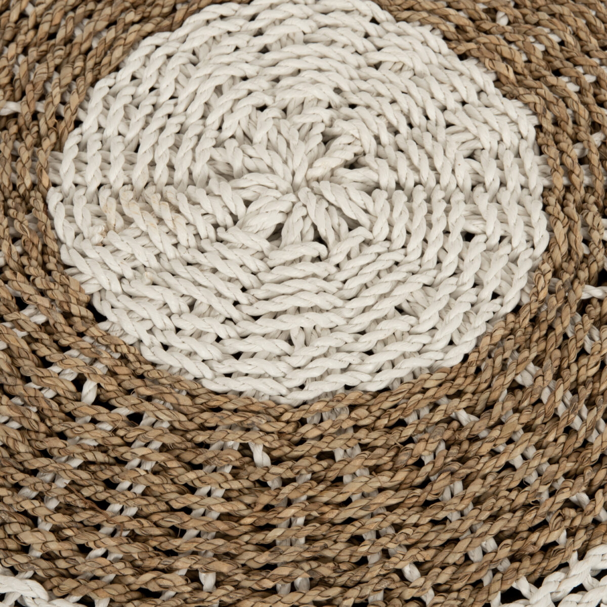 ΠΟΥΦ ΣΚΑΜΠΟ SARONI LH10.7851.01 SEAGRASS ΣΕ ΦΥΣΙΚΟ-ΛΕΥΚΟ ΧΡΩΜΑ Φ60x35Yεκ. - Image 4